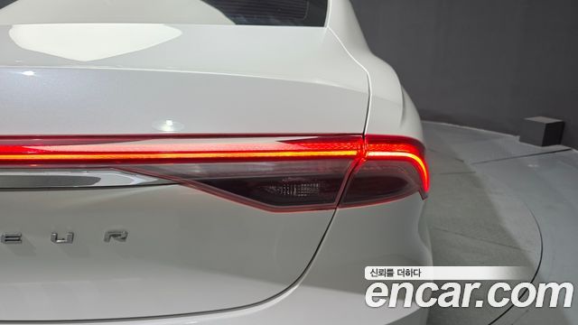 2020 Hyundai Grandeur 2.5, photograph 4