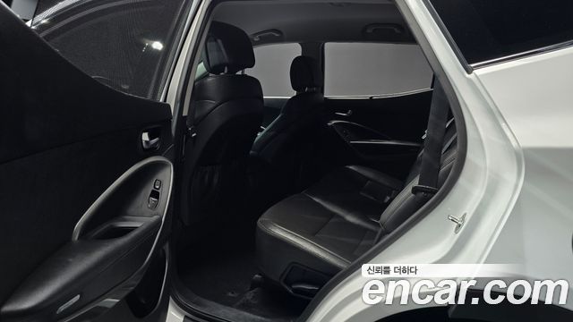 Hyundai Santafe Gasoline 2.0 Turbo 2WD — photo 1 of 30