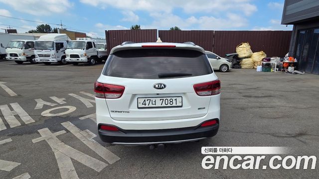 Kia Sorento Diesel 2.2 2WD — photo 1 of 13