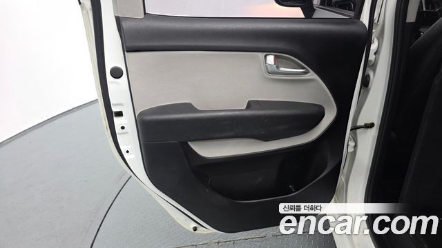Kia RAY Van — photo 1 of 31
