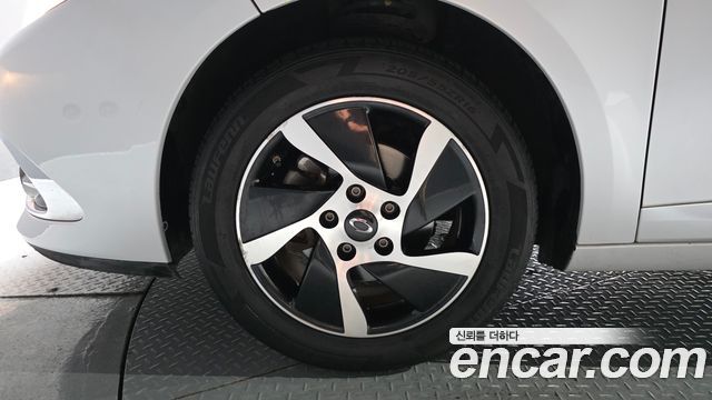 Renault-KoreaSamsung SM3 RE — photo 1 of 37