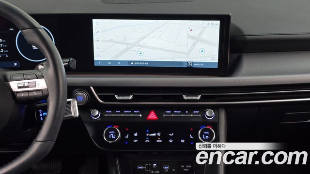 Hyundai Sonata 2.0 — photo 1 of 20
