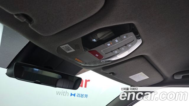 Kia EV9 Long Range 4WD — photo 1 of 32
