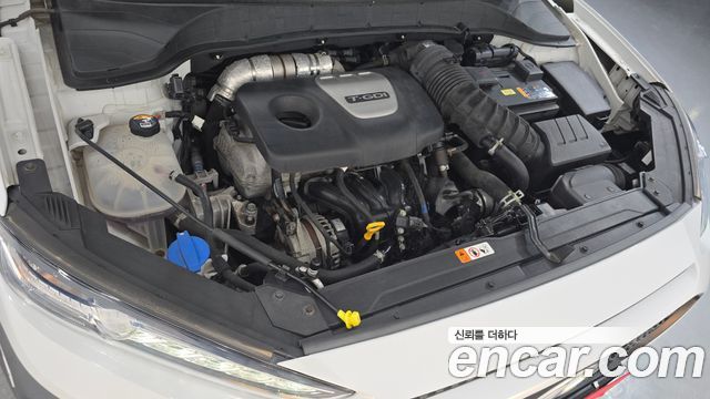 Hyundai Kona 1.6 Turbo 2WD — photo 1 of 27