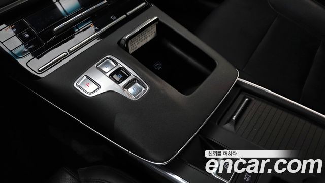 Hyundai Grandeur 3.0 LPi Rent Car — photo 1 of 30