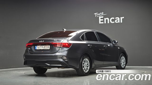 Kia K3 1.6 — photo 1 of 29