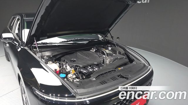 Hyundai Grandeur 2,5 Gasoline 2WD — photo 1 of 31