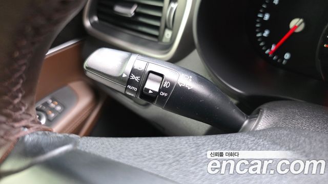 Kia Sorento Diesel 2.0 2WD — photo 1 of 31