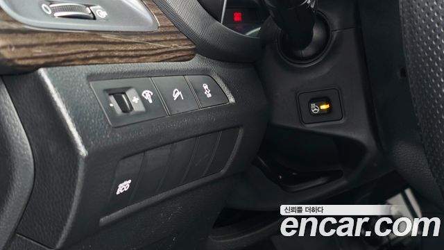 Hyundai Santafe Diesel(e-VGT) 2.0 2WD Morden — photo 1 of 33