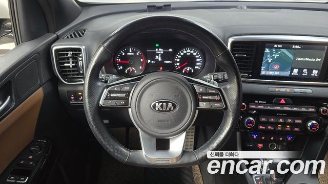 Kia Sportage Diesel 2.0 2WD — photo 1 of 35