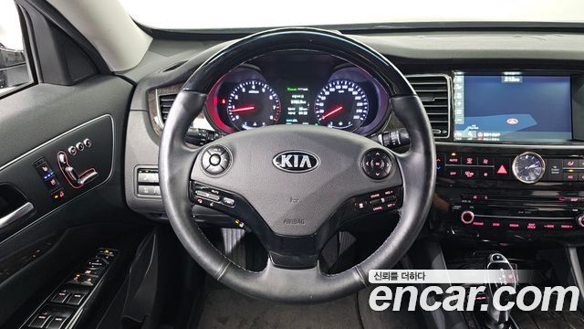 Kia K9 3.3 GDI Executive — photo 1 of 36
