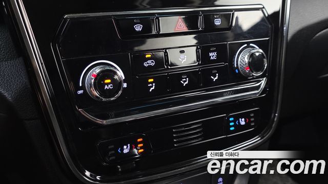 KG_Mobility_Ssangyong TIBOLI Gasoline 1.5 2WD — photo 1 of 20