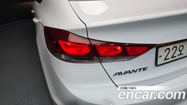 Hyundai AVANTE 1.6 GDI Value Plus — photo 1 of 30