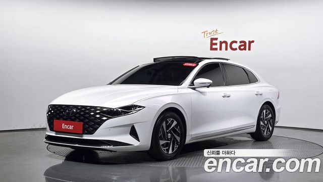 2020 Hyundai Grandeur Exclusive, photograph 1