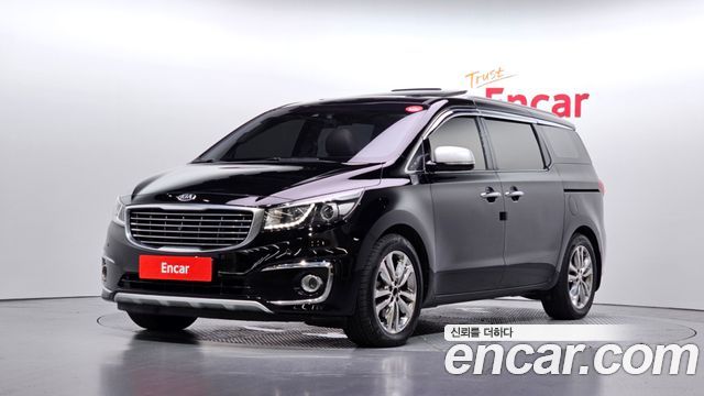 Kia Canival 9-seater Noblesse — photo 1 of 20