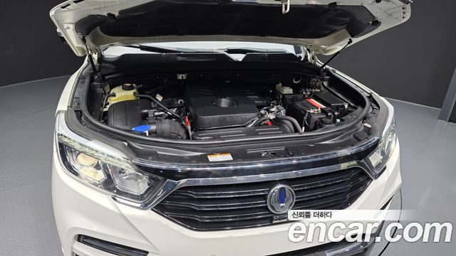 KG_Mobility_Ssangyong Rexton Diesel 2.2 4WD — photo 1 of 31
