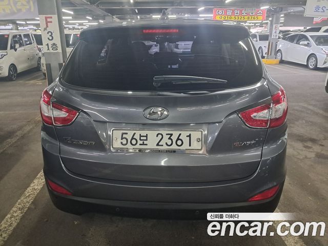 Hyundai Tucson Diesel(e-VGT) 2WD — photo 1 of 14