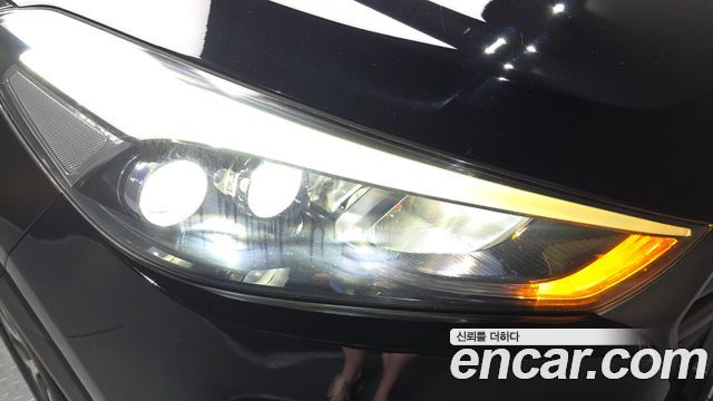 2016 Hyundai Tucson Diesel 1.7 2WD, photograph 4