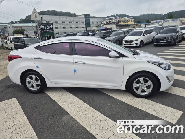 Hyundai AVANTE 1.6 GDi Smart — photo 1 of 18