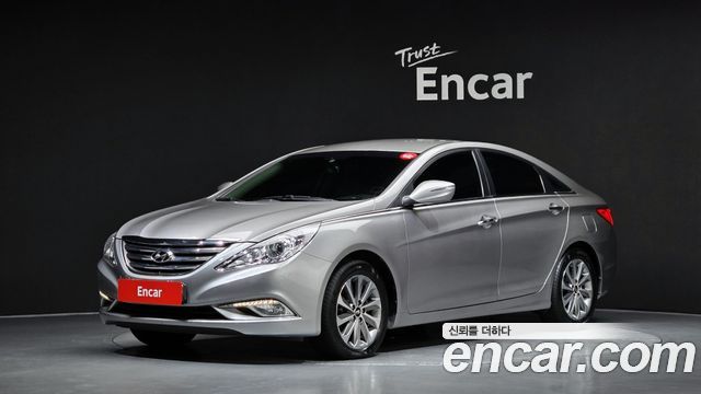 2012 Hyundai Sonata CVVL Smart, photograph 3