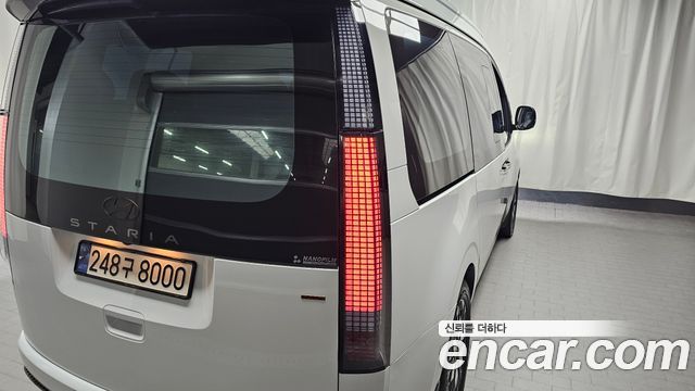 2024 Hyundai Staria 4WD Lounge 9-Seater, photograph 8
