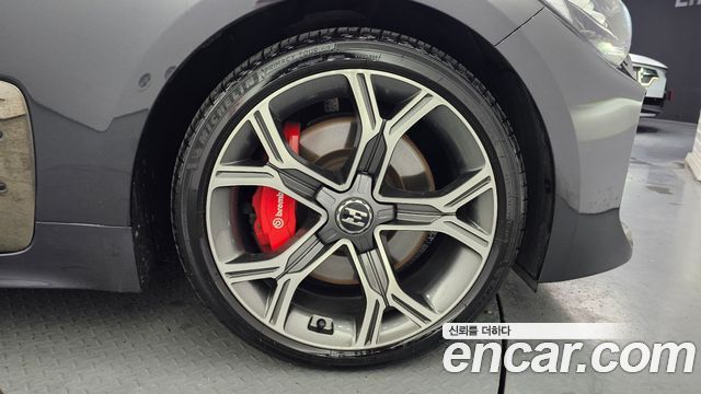 2018 Kia Stinger 2.0 Turbo 2WD, photograph 6