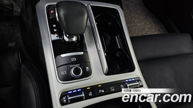 2018 Kia Stinger 2.0 Turbo 2WD, photograph 2
