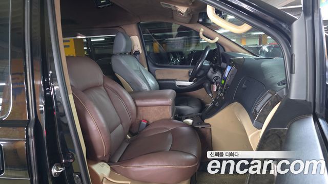 2015 Hyundai Starex 4WD Limousine, photograph 11
