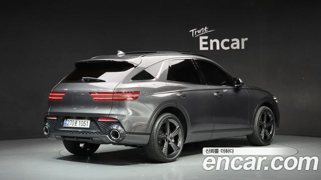 Genesis GV70 2.5T Gasoline AWD — photo 1 of 33