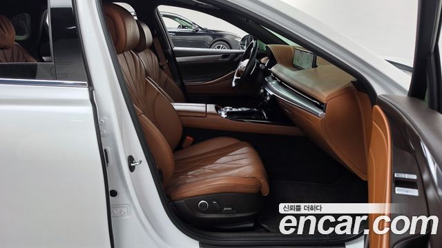 Genesis G80 Diesel 2.2 2WD — photo 1 of 38