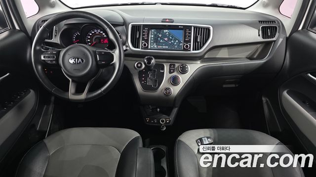 Kia RAY Luxury — photo 1 of 32
