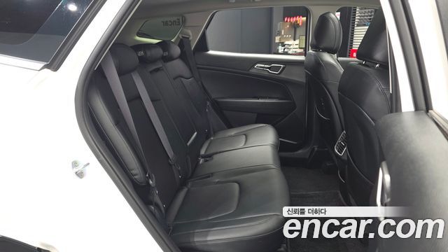 Kia Sportage Diesel 2.0 2WD — photo 1 of 31