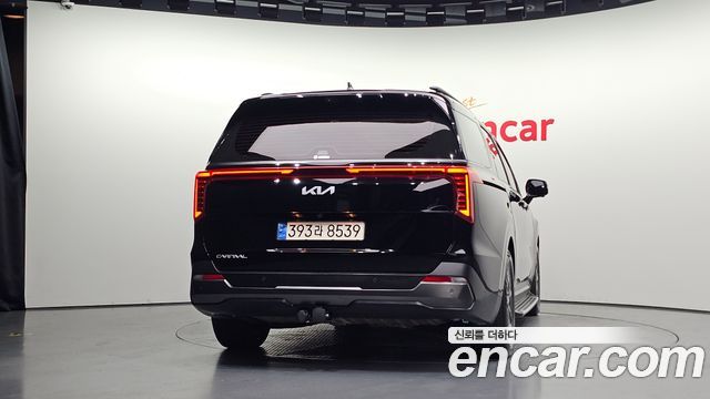 Kia Canival Gasoline 7-Seater Gravity — photo 1 of 20