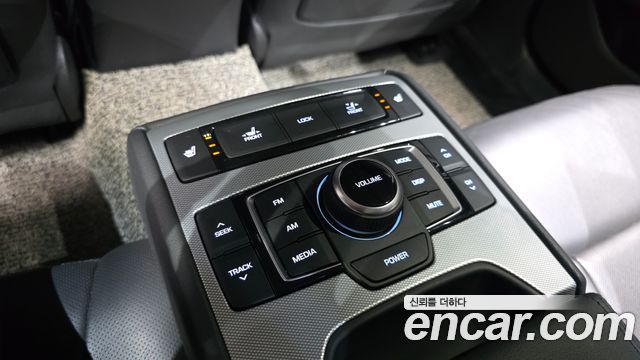 Genesis G80 3.3 GDI AWD — photo 1 of 20