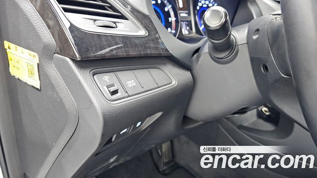Hyundai Grandeur HG240 Modern — photo 1 of 31