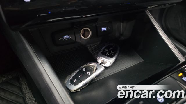 Hyundai Tucson Diesel 2.0 2WD — photo 1 of 32