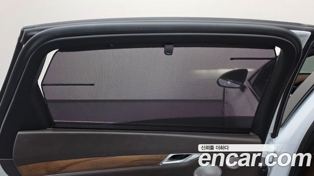 Genesis G80 Gasoline 2.5 Turbo AWD — photo 1 of 38