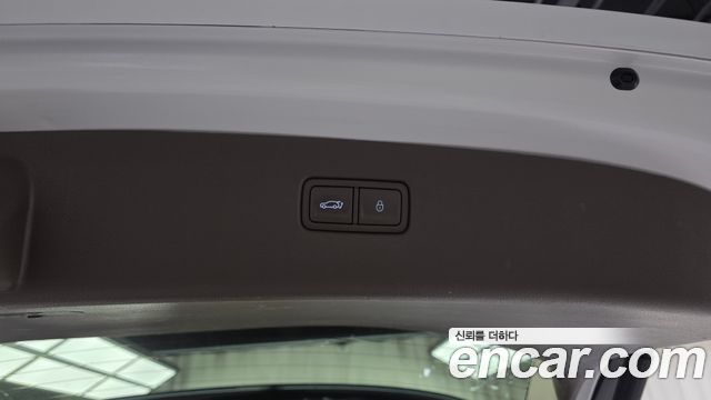 Genesis GV80 2.5T Gasoline AWD — photo 1 of 40