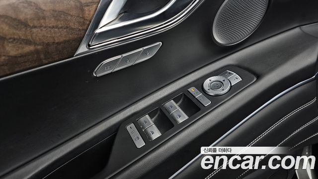 Genesis GV80 3.5T Gasoline AWD — photo 1 of 36