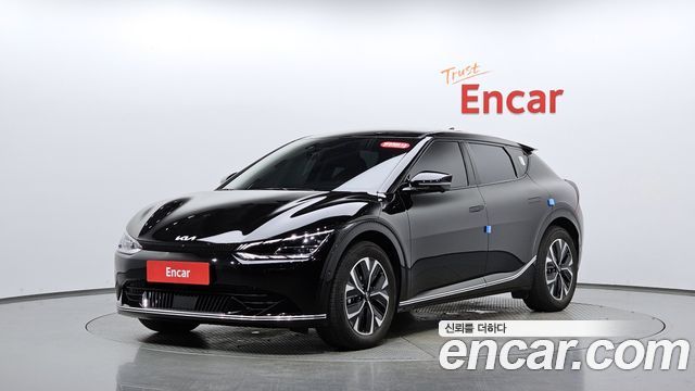 Kia EV6 Long Range — photo 1 of 38