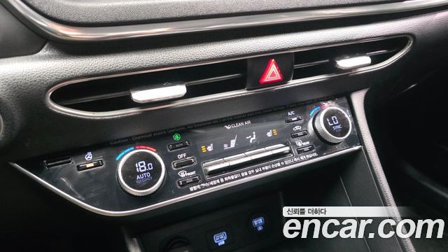 Hyundai Sonata 2.0 LPG(rental car) — photo 1 of 30