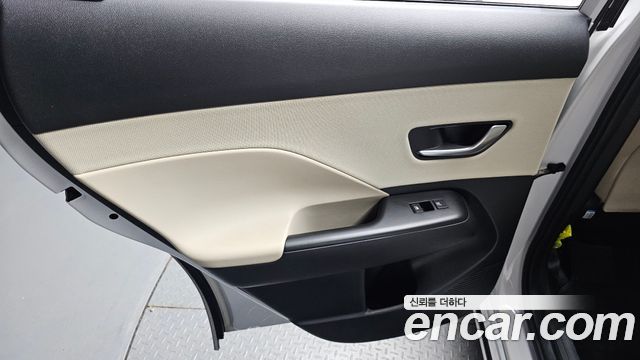 2023 Hyundai Kona Long Range, photograph 2