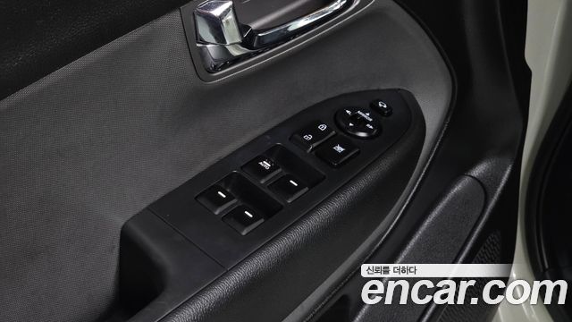 Kia RAY Turbo Prestige — photo 1 of 20