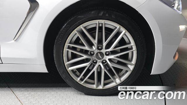 2019 Genesis G70 2.0T, photograph 9