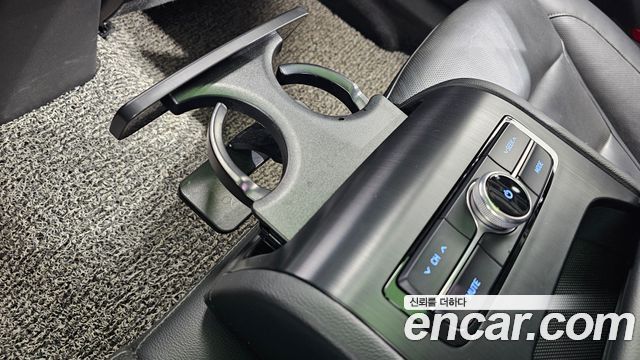 Hyundai Grandeur 3.0 Exclusive — photo 1 of 33