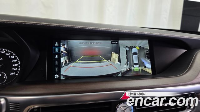 Genesis G90 5.0 AWD — photo 1 of 20