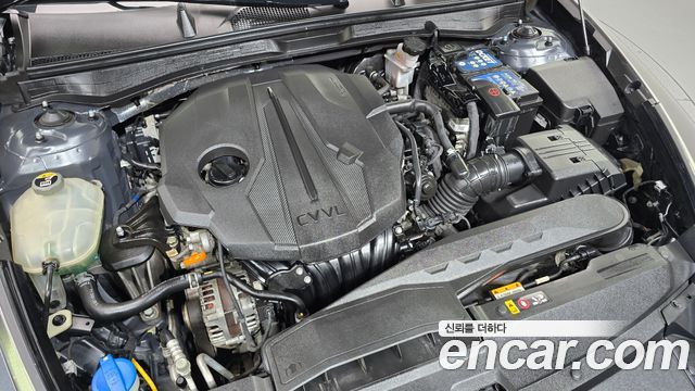 Hyundai Sonata 2.0 — photo 1 of 32