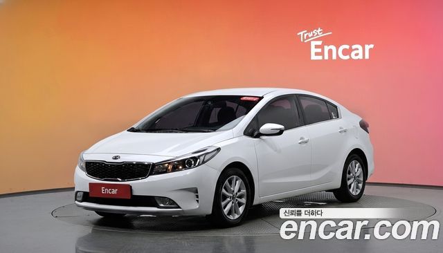 Kia K3 Trendy — photo 1 of 31