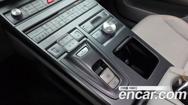 Hyundai Nexo Premium — photo 1 of 36