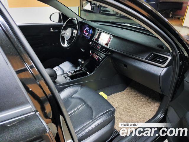 Kia K5 LPI MX — photo 1 of 17